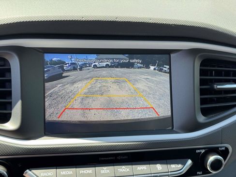 Used 2018 Hyundai Ioniq Limited FWD image 27