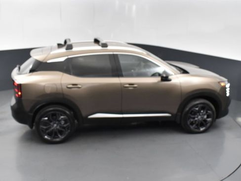 New 2026 Nissan Kicks SR w/ Illumination Package AWD/4WD image 51