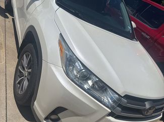 Used 2018 Toyota Highlander XLE AWD/4WD video 1