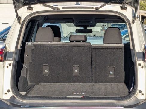 Certified 2023 Nissan Rogue SV image 14