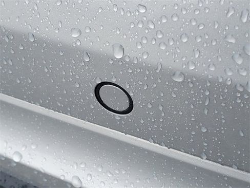 Used 2025 Volvo XC60 B5 Plus image 9