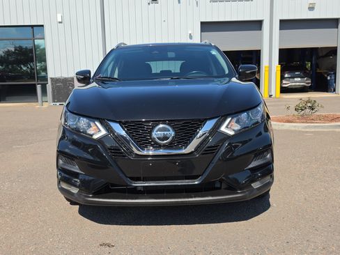 Used 2021 Nissan Rogue Sport SV AWD/4WD image 3