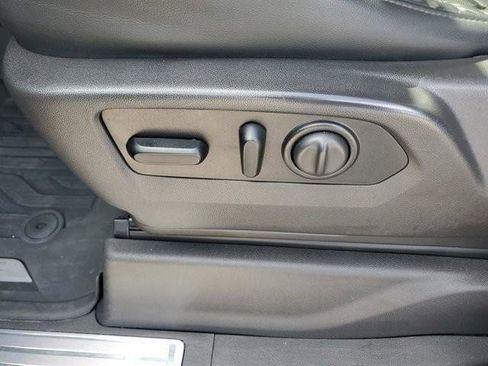 Used 2021 GMC Sierra 1500 SLT w/ SLT Premium Plus Package AWD/4WD image 24