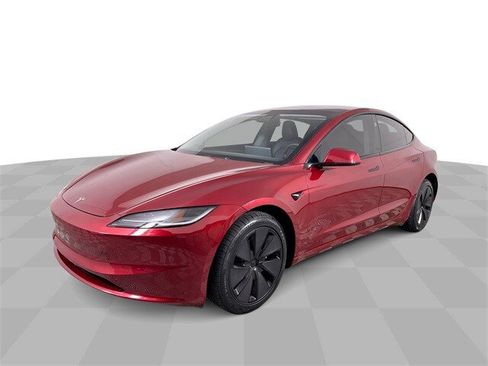 Used 2024 Tesla Model 3 Standard Range image 4