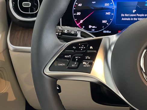 Used 2026 Mercedes-Benz GLC 300 4MATIC image 17