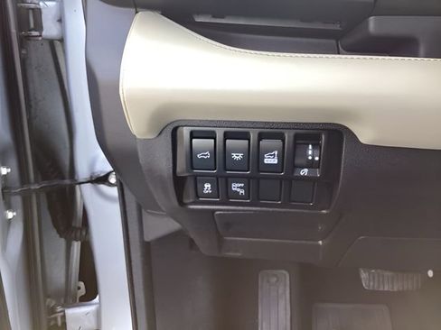 Used 2022 Subaru Ascent Limited w/ Technology Package image 26