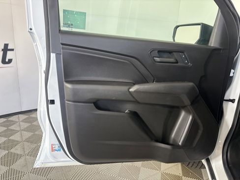 Used 2023 Chevrolet Colorado W/T image 8
