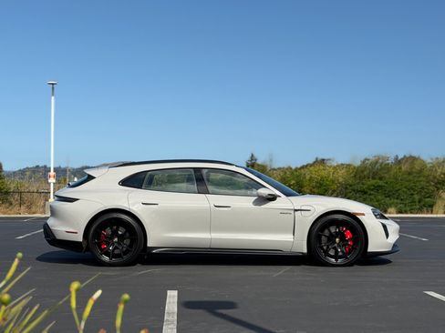 Used 2023 Porsche Taycan GTS AWD/4WD image 5