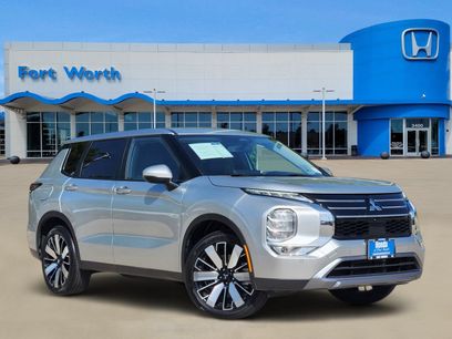 Used 2025 Mitsubishi Outlander SE