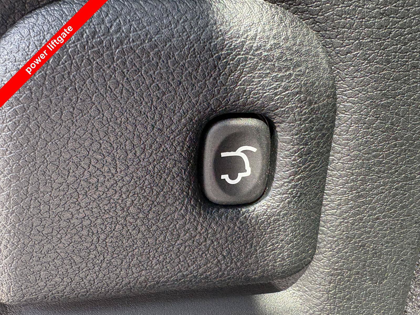 Used 2024 Dodge Durango SRT AWD/4WD image 9