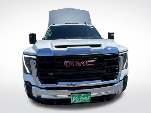 New 2024 GMC Sierra 3500 Pro w/ Convenience Package image 3