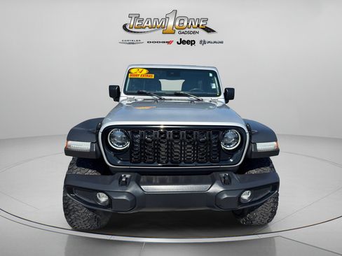 Used 2024 Jeep Wrangler Unlimited Sport AWD/4WD image 3