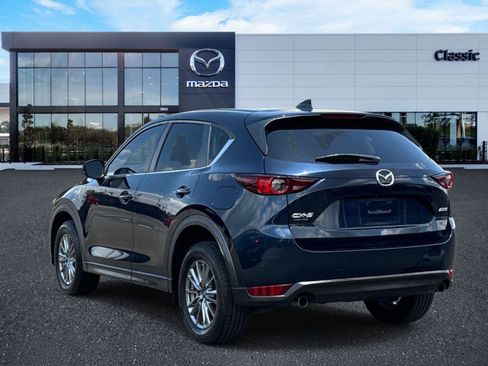 Used 2017 MAZDA CX-5 Touring w/ Preferred Equipment Package FWD image 5