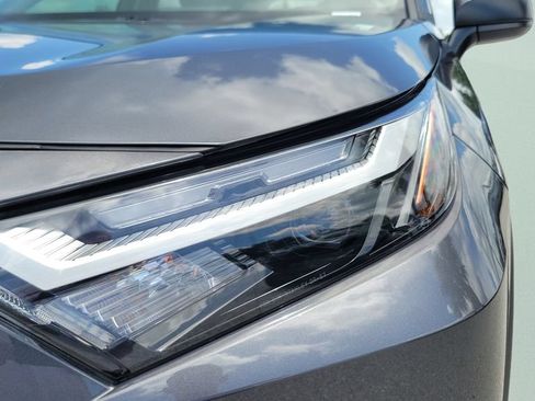 Certified 2025 Toyota RAV4 LE FWD image 24