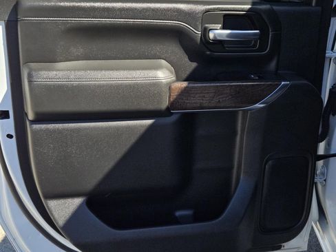 Used 2022 GMC Sierra 3500 Denali w/ Denali Ultimate Package image 12