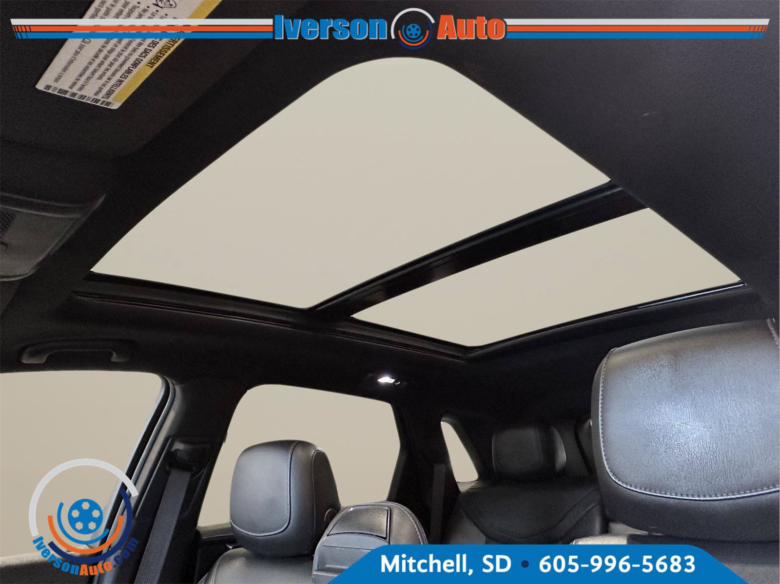 Used 2020 Cadillac XT5 Premium Luxury AWD/4WD image 23