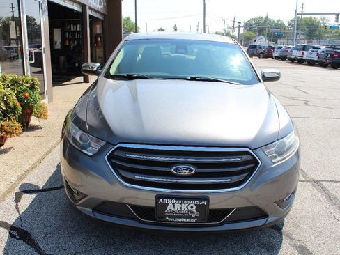 Used 2014 Ford Taurus Limited w/ Equipment Group 301A image 3