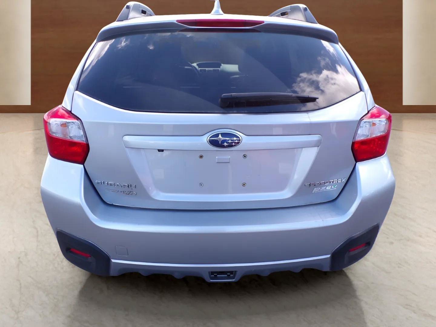 Used 2016 Subaru Crosstrek 2.0i Limited AWD/4WD image 5