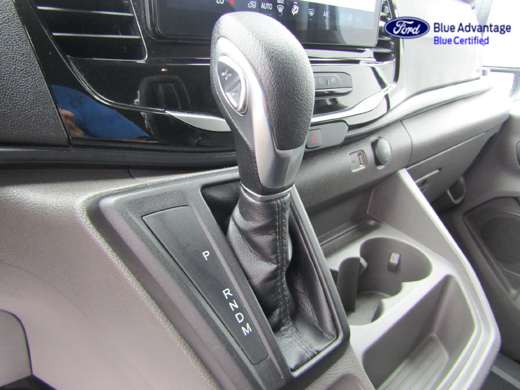 Certified 2025 Ford Transit 350 XLT RWD image 33