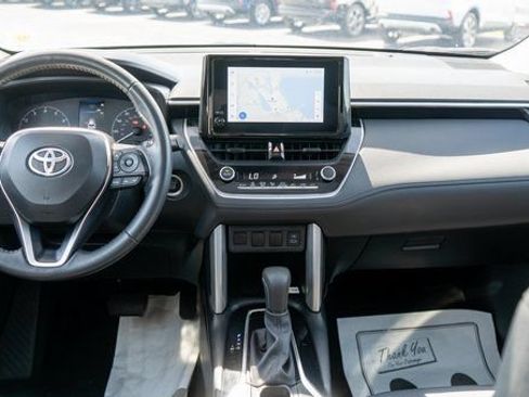 Used 2023 Toyota Corolla Cross LE w/ Moonroof Package AWD/4WD image 15