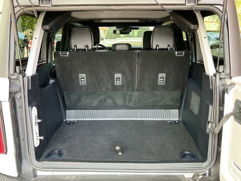 Used 2025 Ford Bronco Outer Banks AWD/4WD image 27