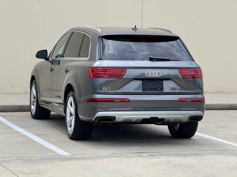 Used 2019 Audi Q7 3.0T Prestige AWD/4WD image 4