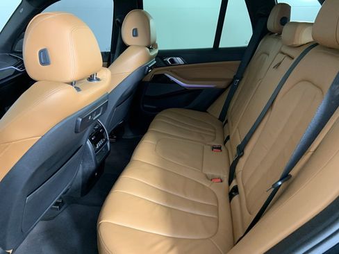 Used 2019 BMW X5 xDrive40i w/ Convenience Package image 18