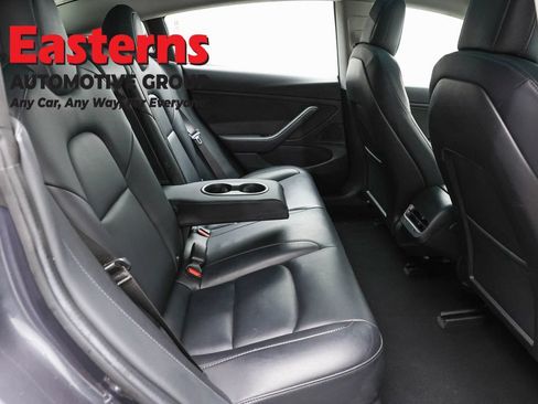 Used 2018 Tesla Model 3 Mid Range RWD image 17