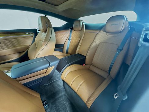 Used 2025 Bentley Continental GT Speed image 24