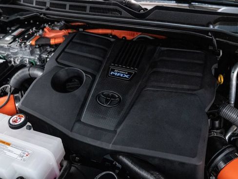 Used 2025 Toyota Tundra TRD Pro AWD/4WD image 19