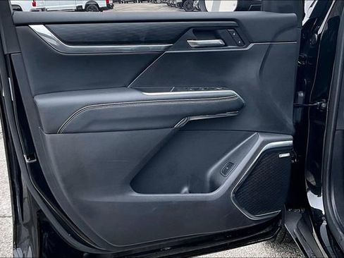 Used 2025 GMC Acadia Elevation image 20