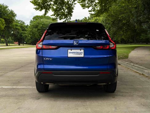 Used 2024 Honda CR-V EX image 10