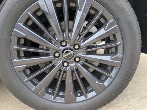 New 2026 Nissan Pathfinder SL FWD image 6