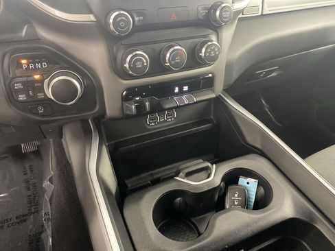 Used 2022 RAM 1500 Big Horn AWD/4WD image 27
