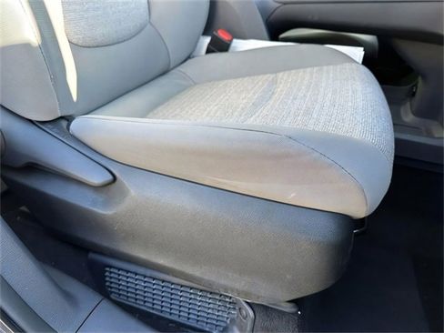 Used 2024 Toyota Sienna LE image 24