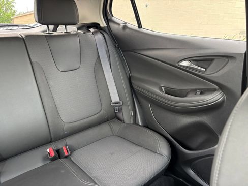 Used 2025 Buick Encore GX Preferred AWD/4WD image 37