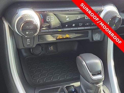 Used 2024 Toyota RAV4 XLE Premium image 19