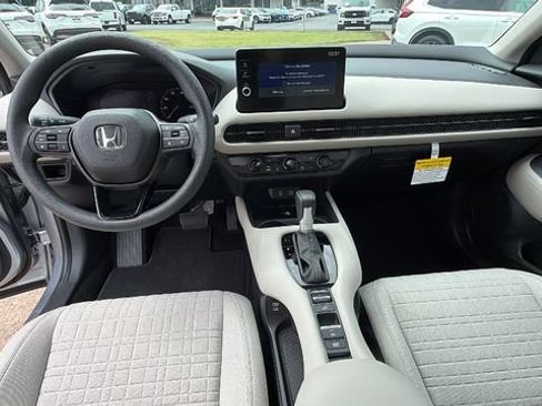 New 2027 Honda HR-V LX image 18