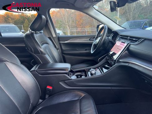 Used 2021 Jeep Grand Cherokee L Limited image 23