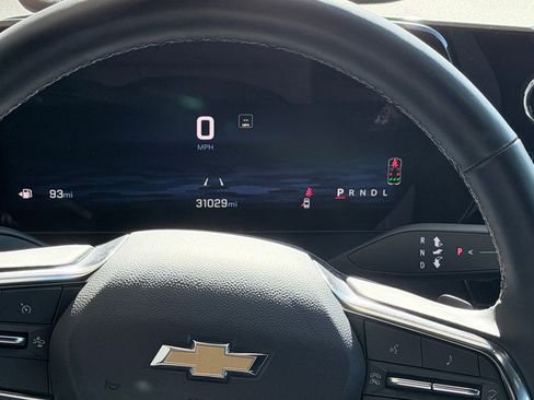 Used 2025 Chevrolet Equinox LT image 9