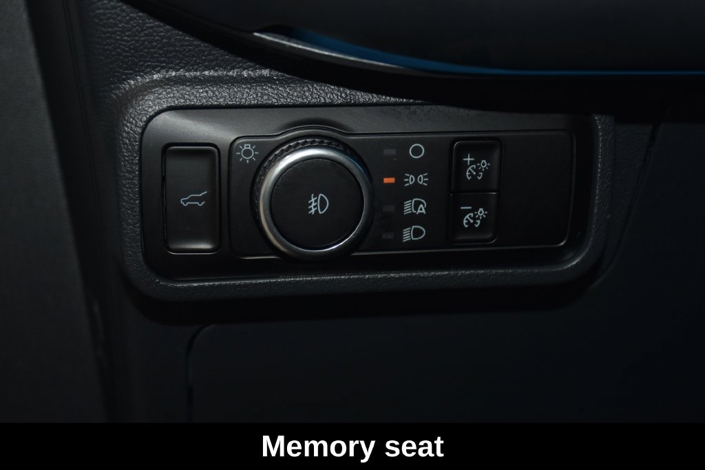 Used 2025 Ford Explorer ST w/ Sun And Sound Package AWD/4WD image 13