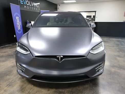Used 2016 Tesla Model X Performance image 5