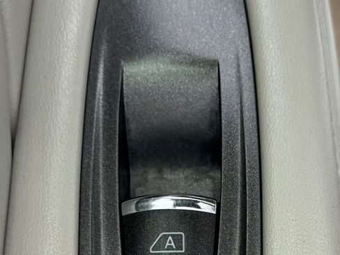 Used 2019 INFINITI Q50 Luxe w/ Essential Package (3.0T Luxe) AWD/4WD image 29