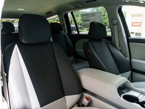 New 2026 Hyundai Ioniq 9 SEL AWD/4WD image 25
