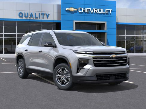 New 2026 Chevrolet Traverse LT image 7