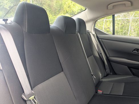 Used 2024 Nissan Sentra SV FWD image 30