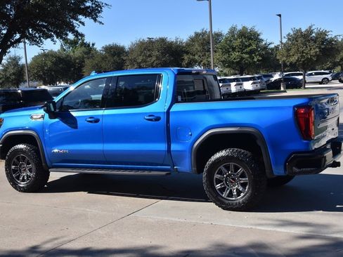 Used 2024 GMC Sierra 1500 AT4X image 11