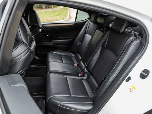 Used 2019 Lexus ES 350 F Sport image 38