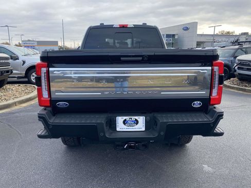 Used 2024 Ford F250 Platinum image 5