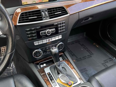Used 2012 Mercedes-Benz C 250 Sedan image 32